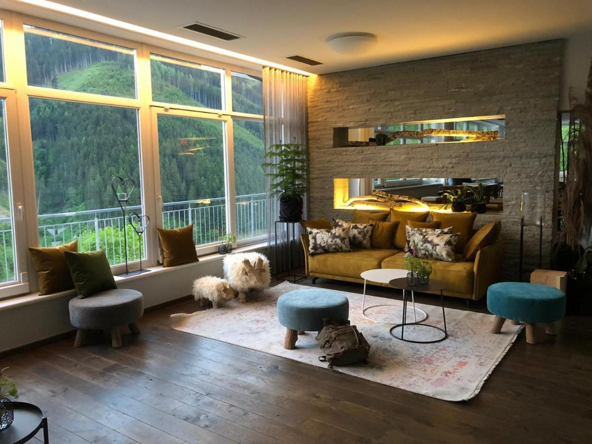 Der Sonnberg Alpinlodges - Apartments Mit Seeblick, Privater Sauna Und Self Check-In Zell am See Kültér fotó