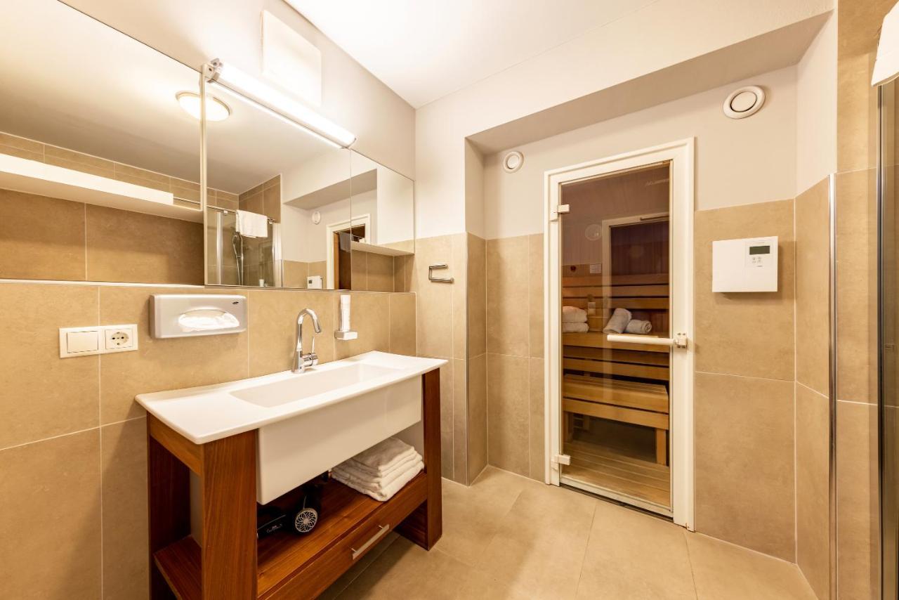 Der Sonnberg Alpinlodges - Apartments Mit Seeblick, Privater Sauna Und Self Check-In Zell am See Kültér fotó